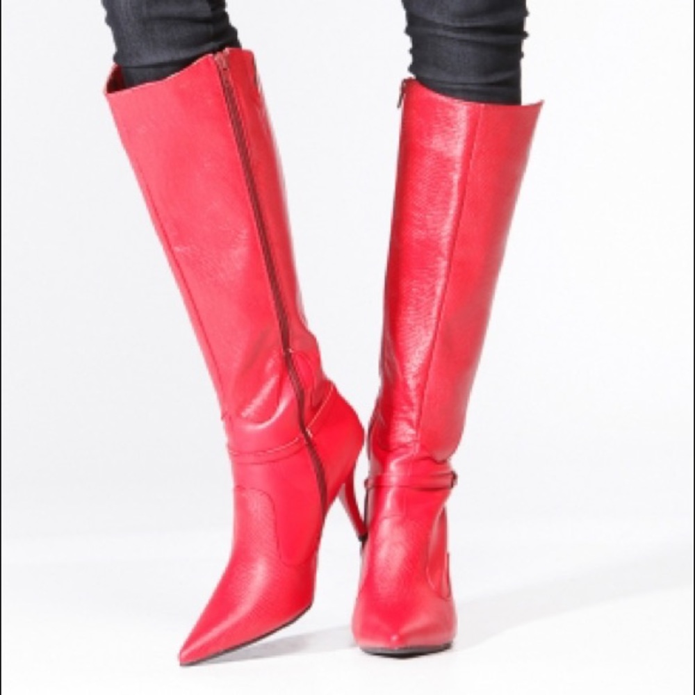 Boots - Picture 5 of 5